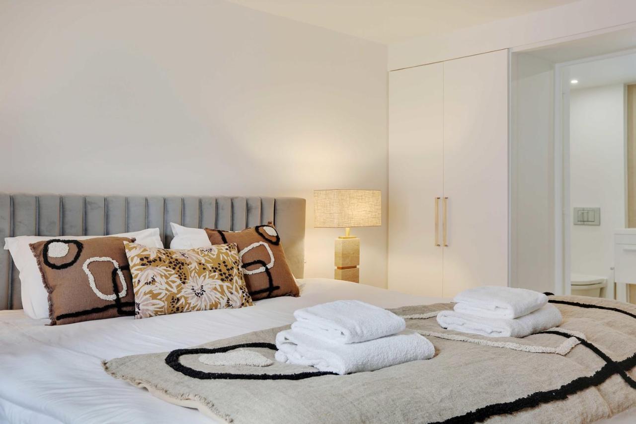 Elegant Apartment - 2Bd-6P - Avenue Montaigne パリ エクステリア 写真