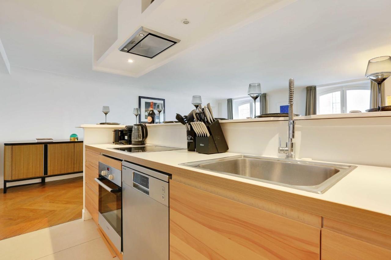 Elegant Apartment - 2Bd-6P - Avenue Montaigne パリ エクステリア 写真