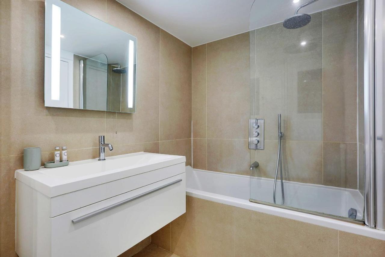 Elegant Apartment - 2Bd-6P - Avenue Montaigne パリ エクステリア 写真
